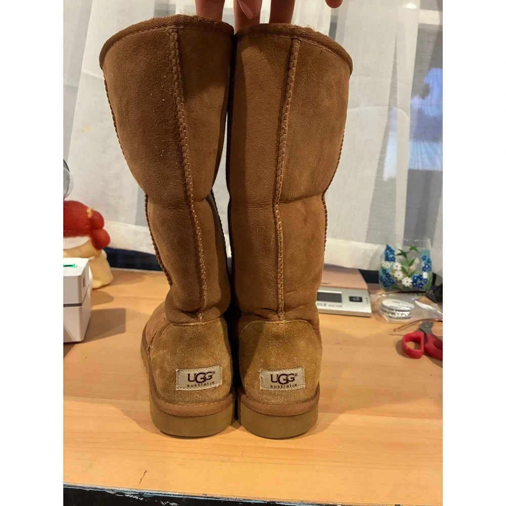 UGG Australia Classic Tall Boots Chestnut Brown Suede Sheepskin Womens 8